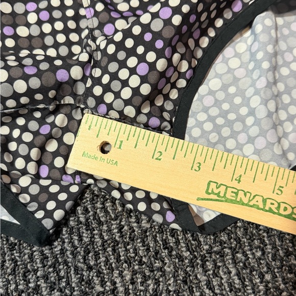 Under Armour Running Shorts Womens Size Medium Multicolor Heatgear Semi Fitted - Picture 2 of 5